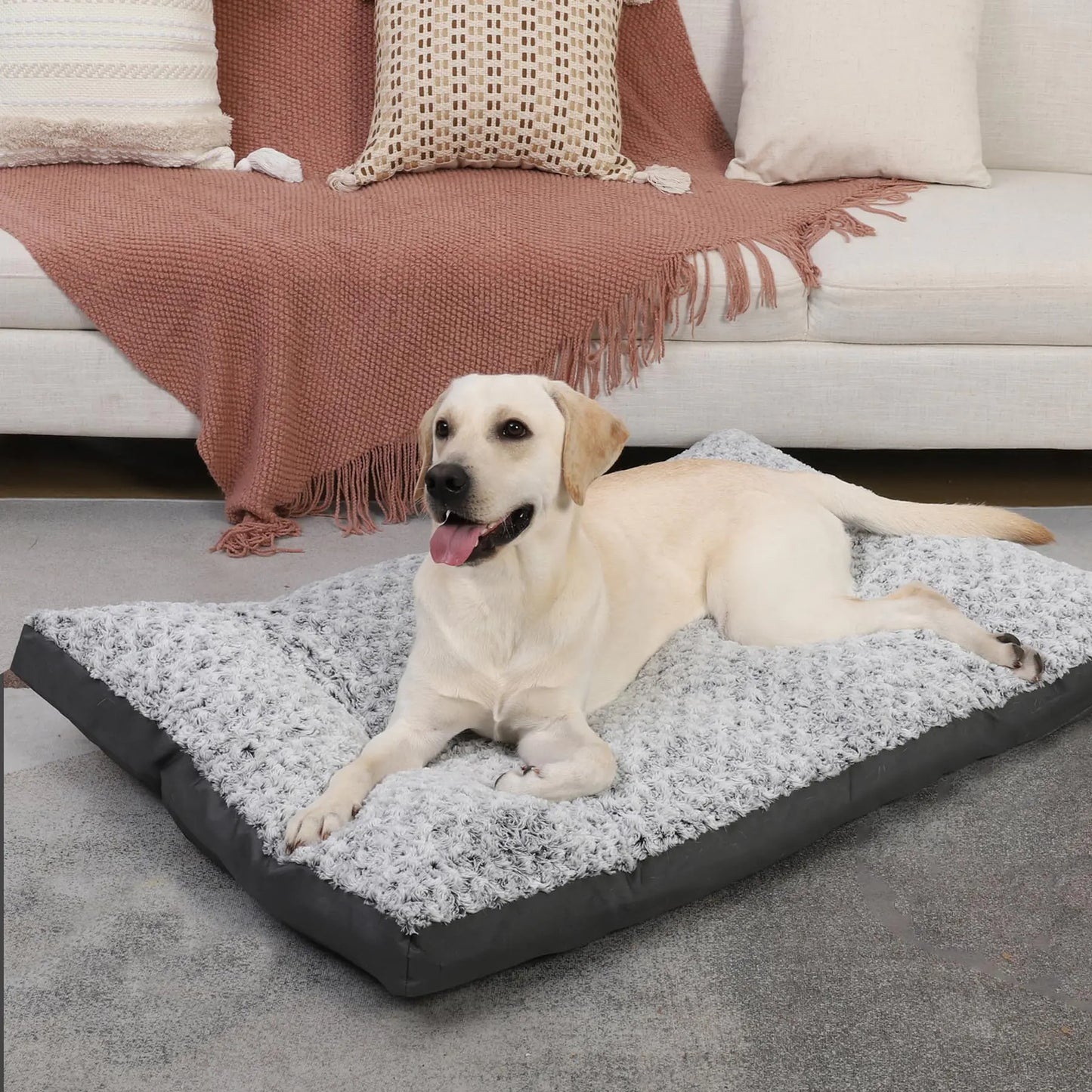 IHINIRE Washable Dog Crate Bed Deluxe Plush Dog Beds Reversible All-Seasons Bed Pet Sleeping Mattress for Large Medium Dogs